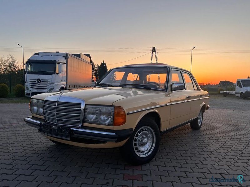 1980' Mercedes-Benz W123 photo #2