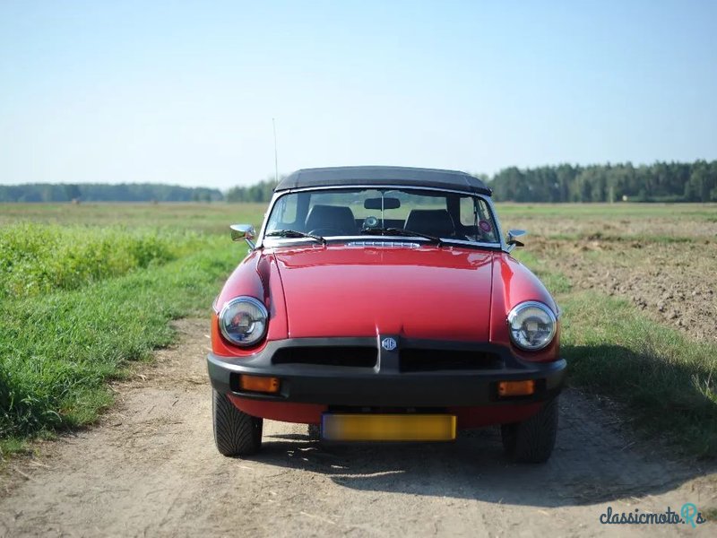 1977' MG MGB photo #2