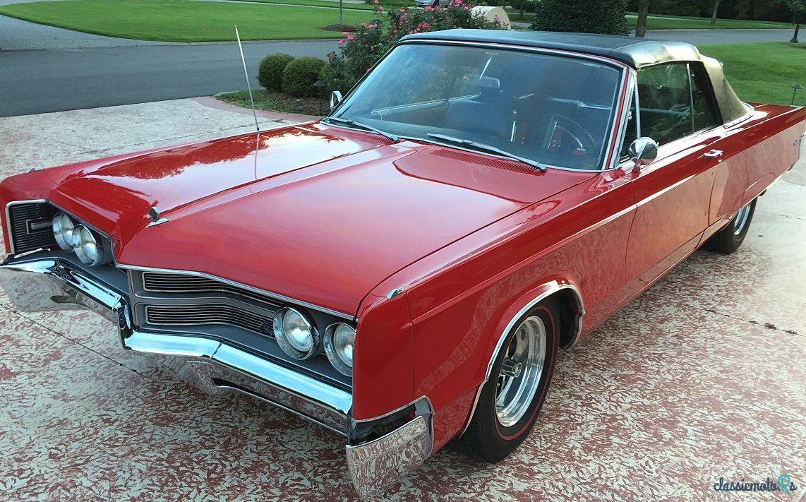1967' Chrysler 300 photo #2