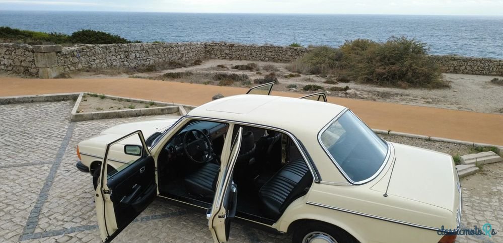 1977' Mercedes-Benz W123 photo #6