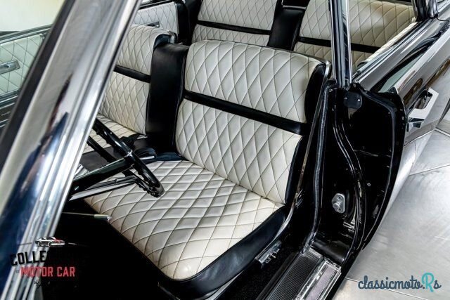1965' Lincoln Continental photo #2