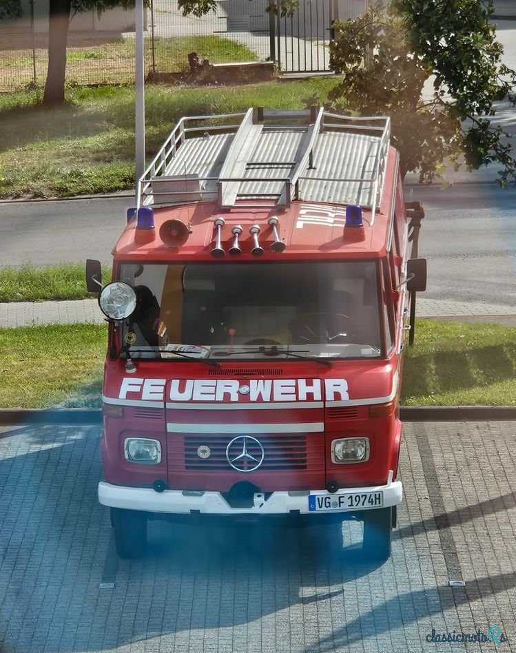 1974' Mercedes-Benz 408 photo #3