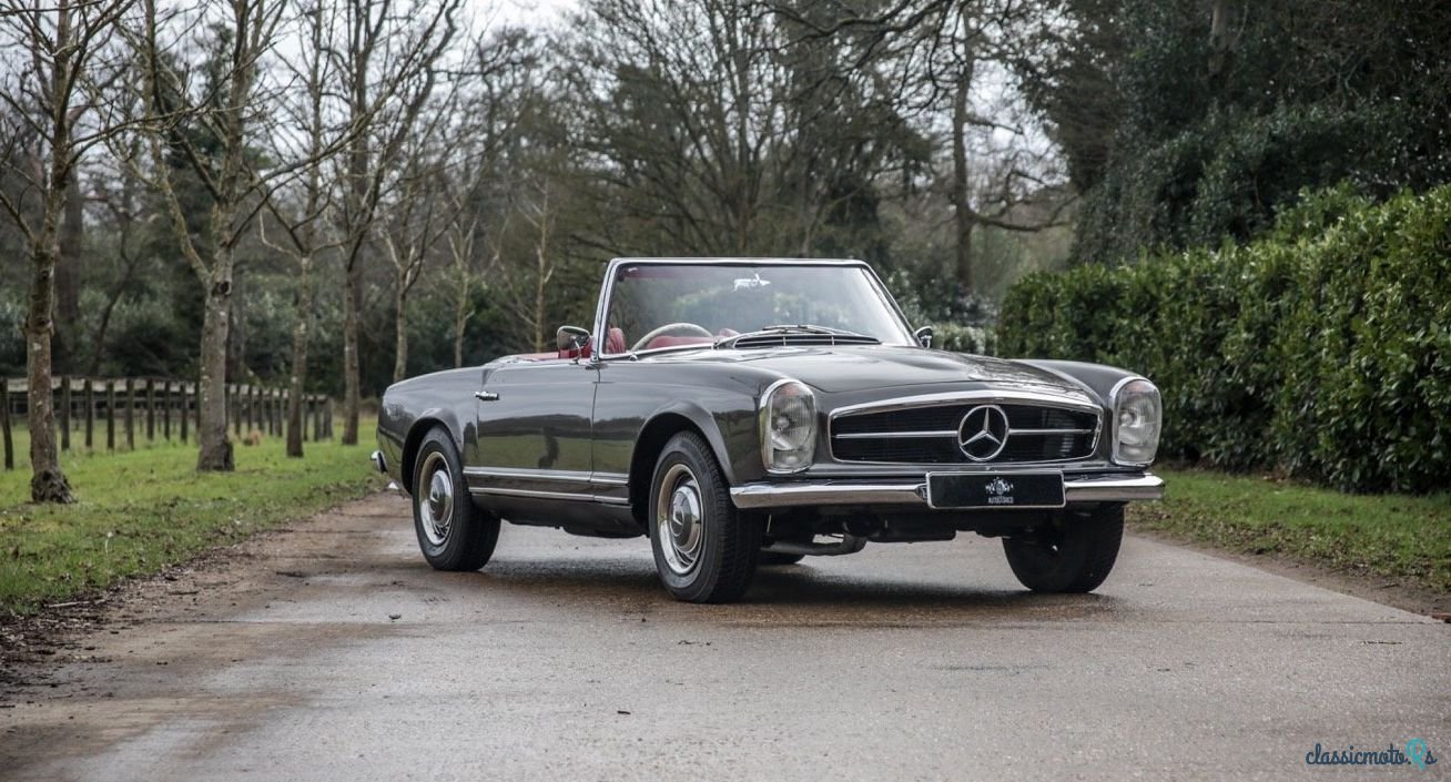 1965' Mercedes-Benz 230 photo #3