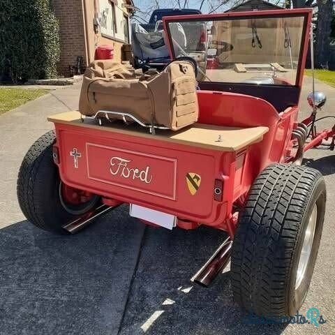 1923' Ford photo #5