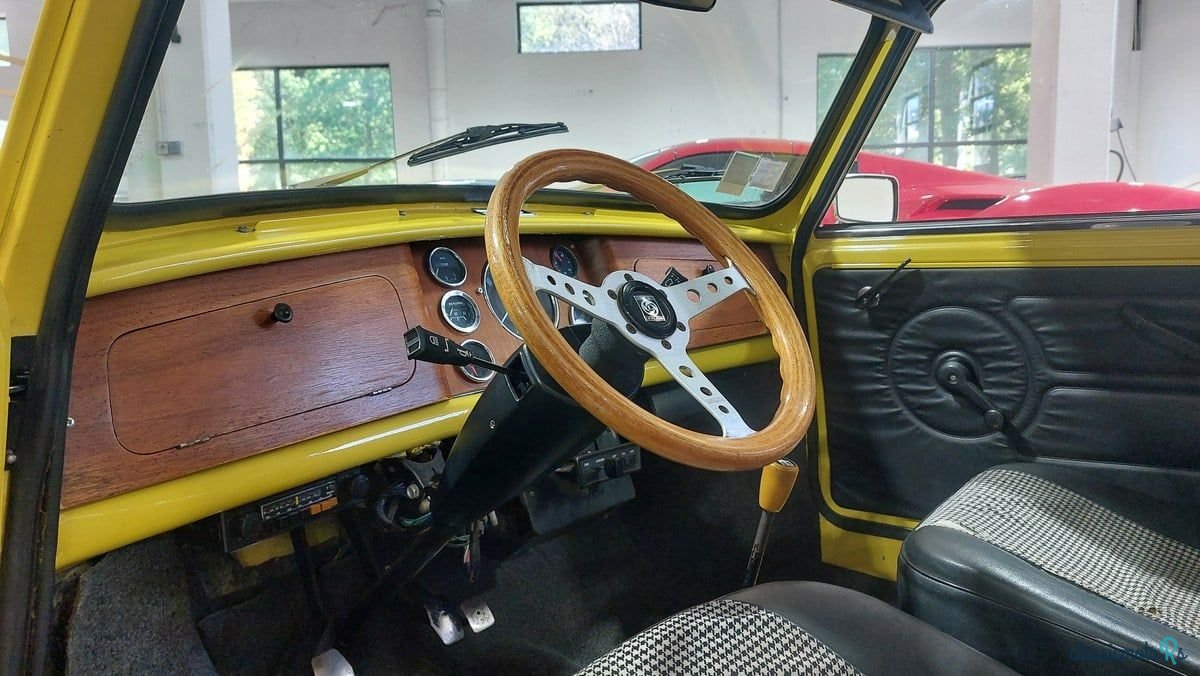 1982' MINI Classic photo #4