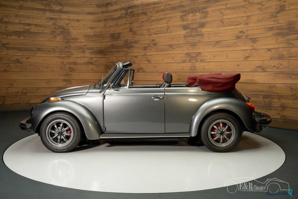 1975' Volkswagen Beetle photo #5