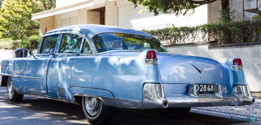 1954' Cadillac Fleetwood photo #2
