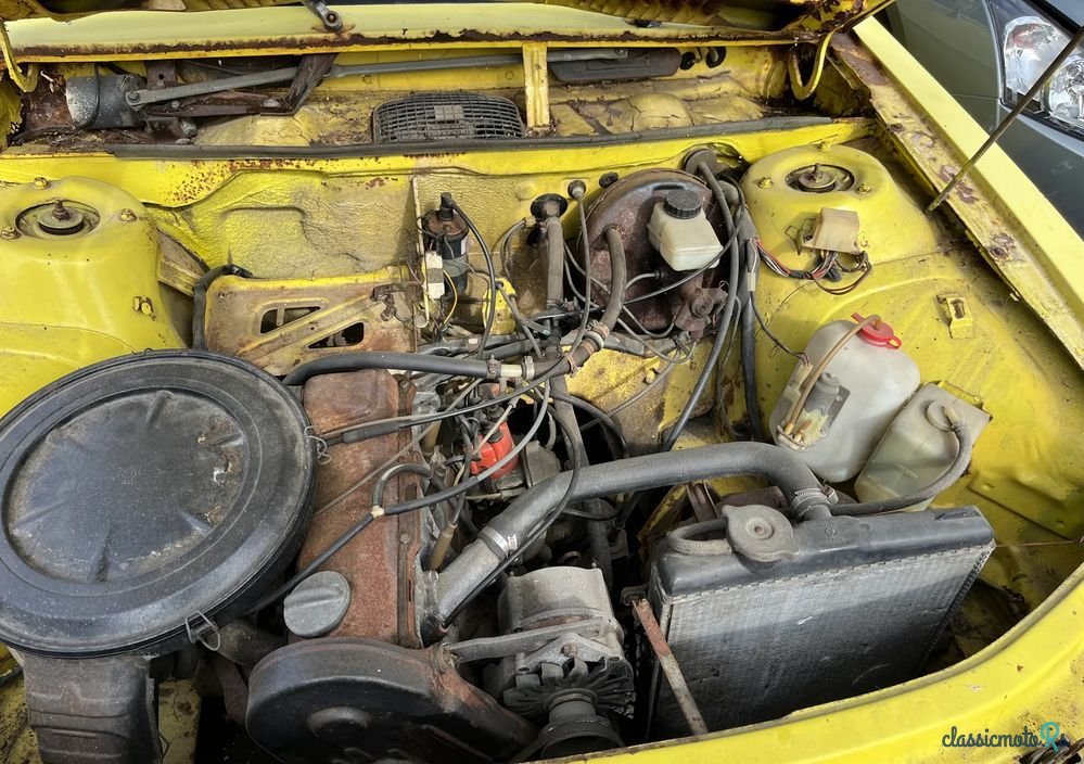 1975' Audi 100L photo #3