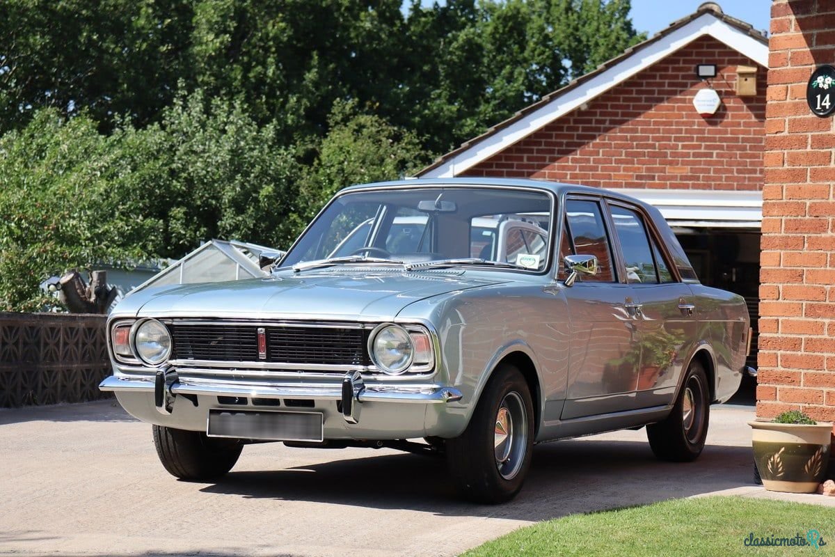 1967' Ford Cortina photo #5