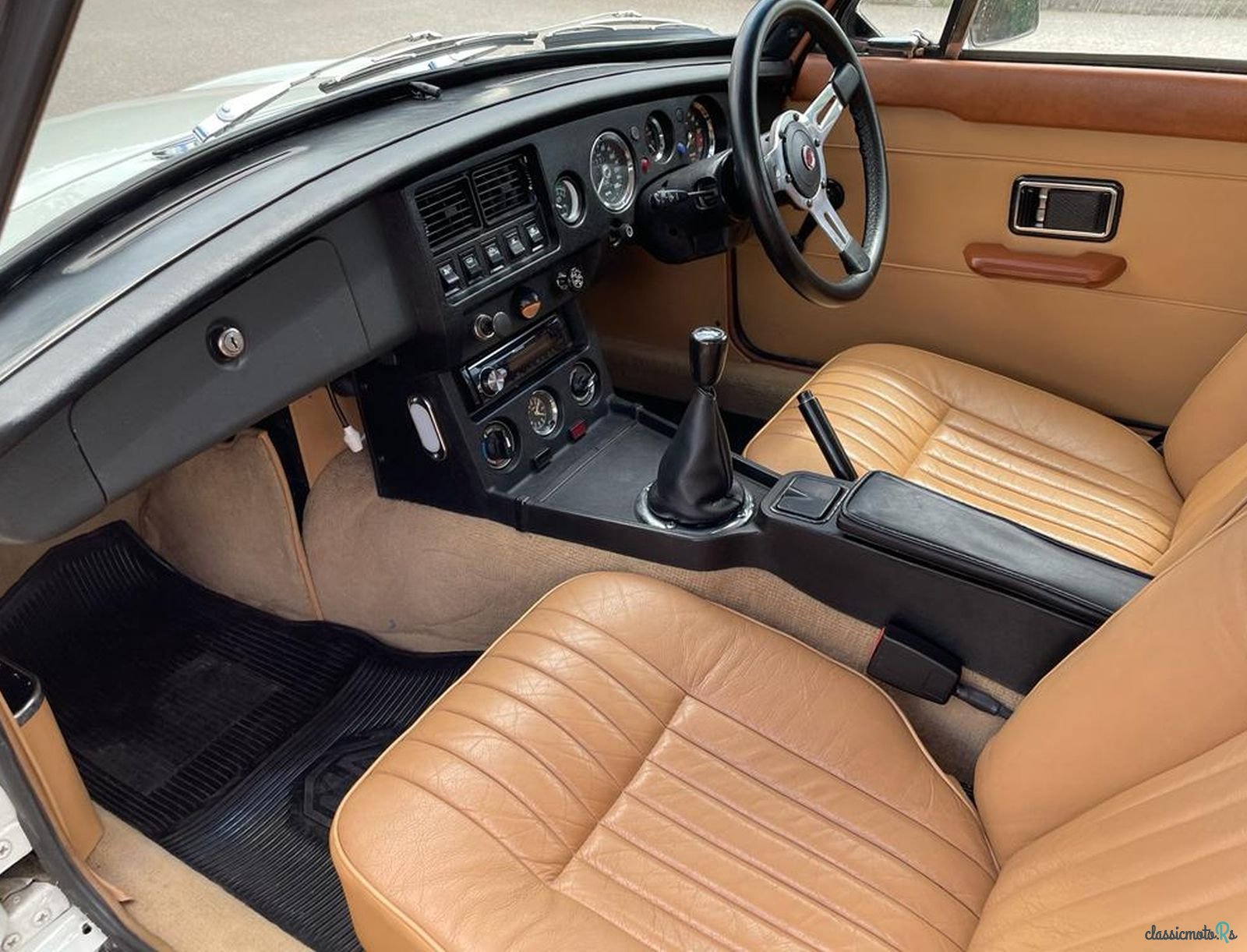 1974' MG Mgb Gt photo #4