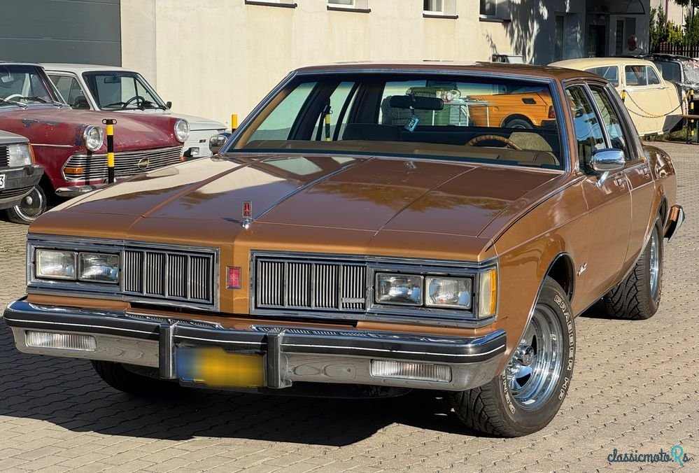 1980' Oldsmobile Delta 88 photo #1