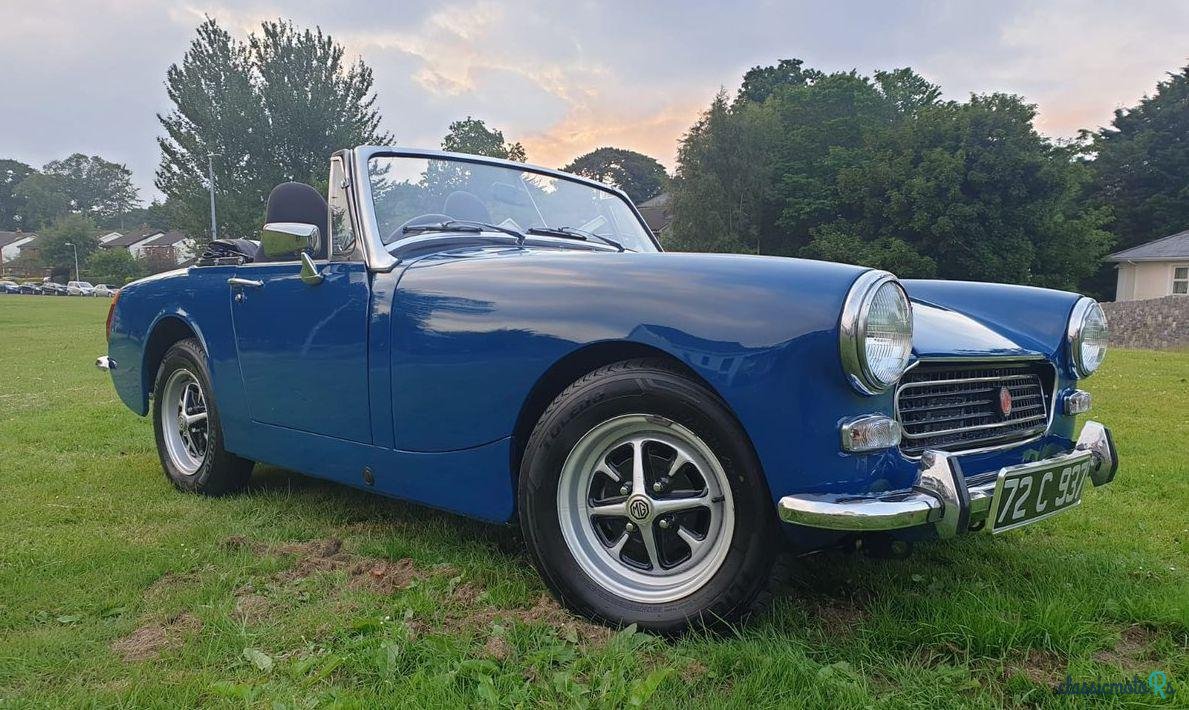 1972' MG Midget photo #5