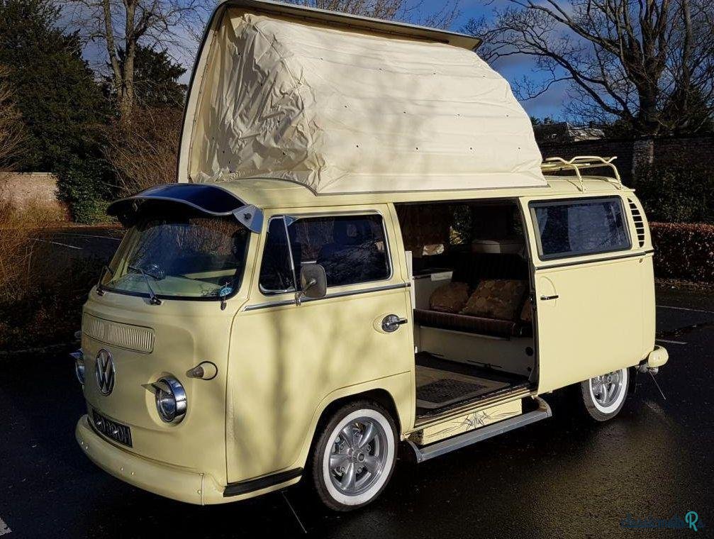 1969' Volkswagen Camper photo #2