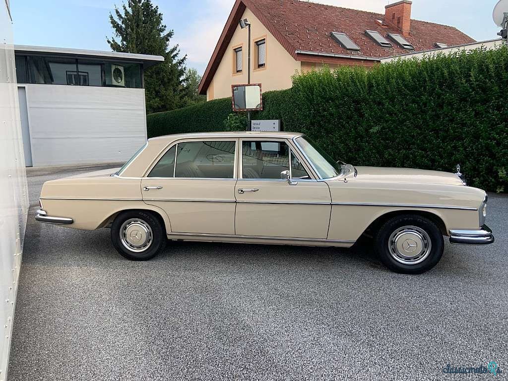 1968' Mercedes-Benz 280 photo #4