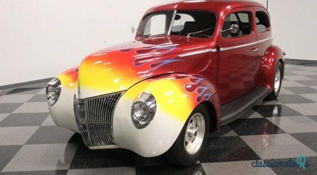 1940' Ford photo #1