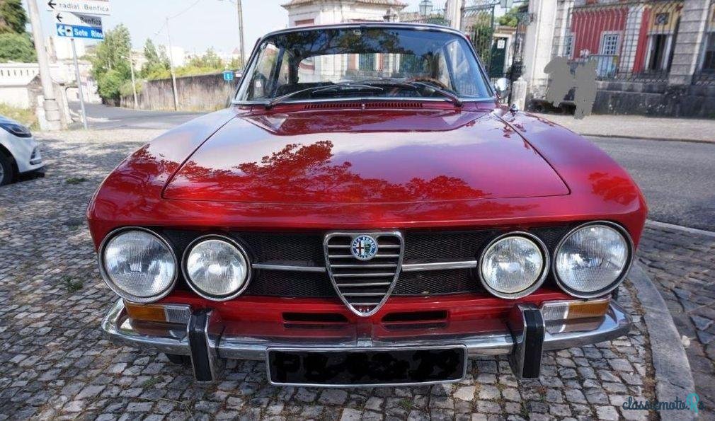 1970' Alfa Romeo Gtv Giulia 1750 Gtv photo #1