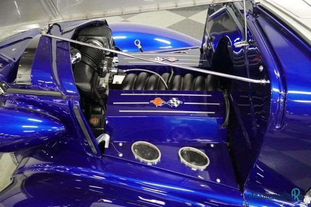 1938' Chevrolet Master Deluxe photo #2