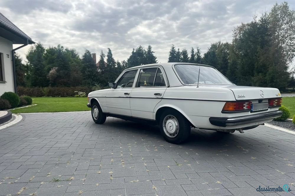 1980' Mercedes-Benz W123 photo #5