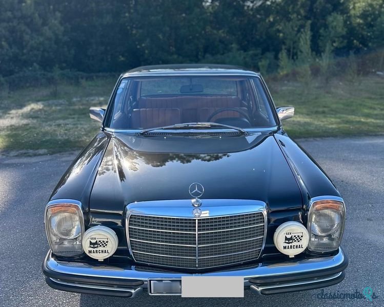 1974' Mercedes-Benz 230 photo #1