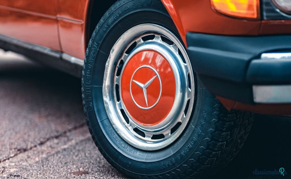 1977' Mercedes-Benz 240 photo #5