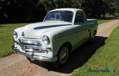 1954' Vauxhall Wyvern photo #3