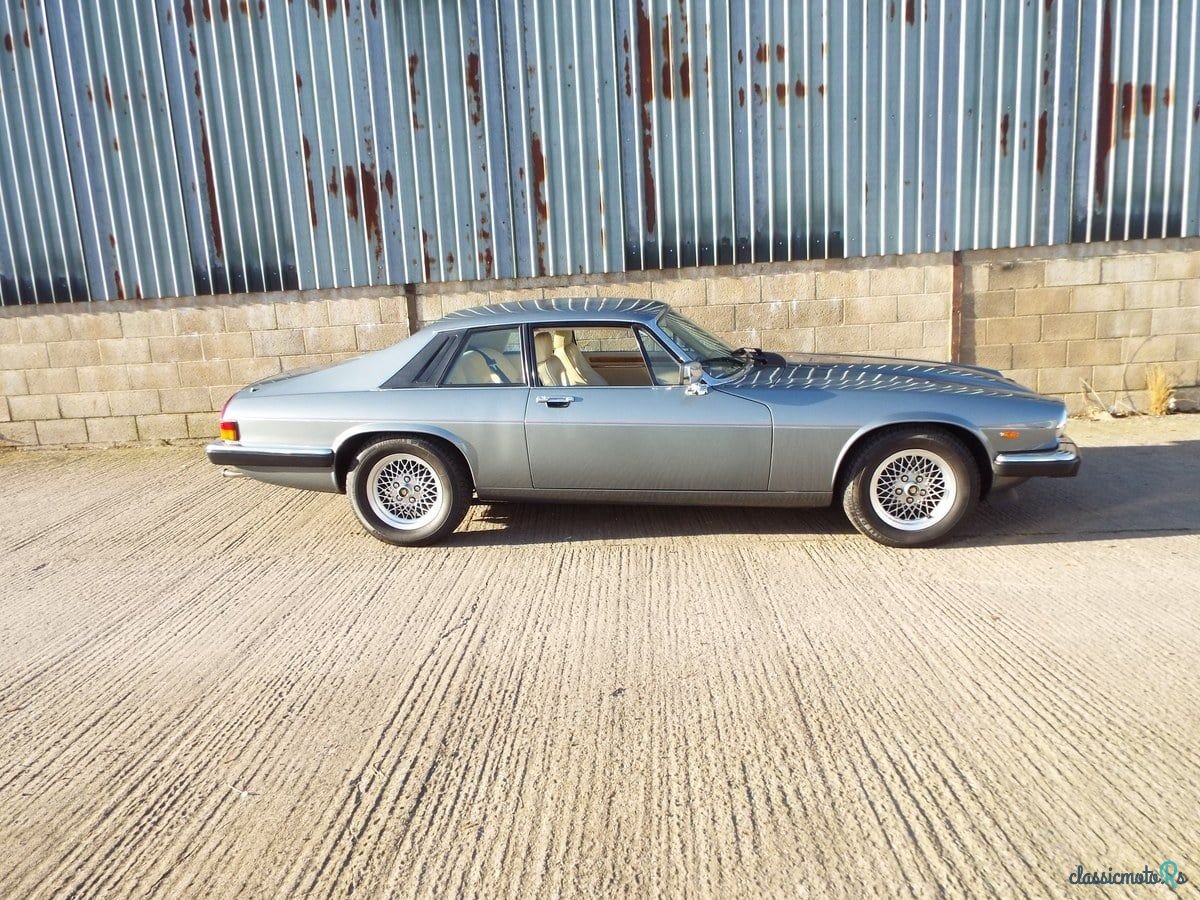 1988' Jaguar XJS photo #3