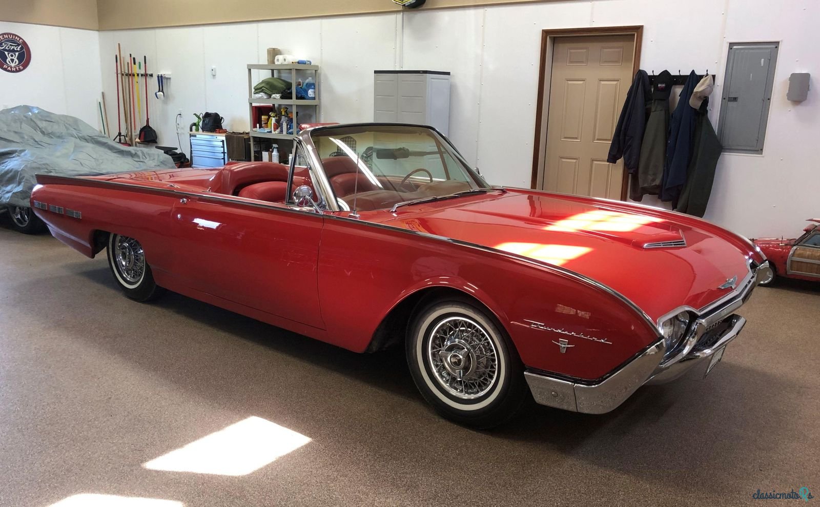 1962' Ford Thunderbird photo #2