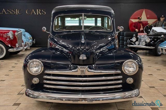 1947' Ford Super Deluxe photo #2