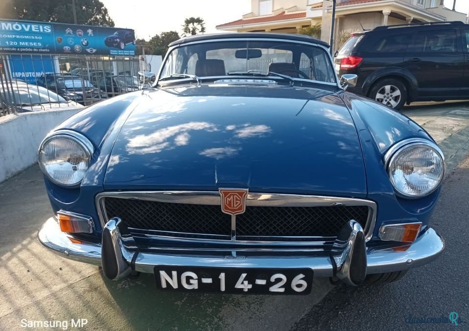 1973' MG MGB photo #3