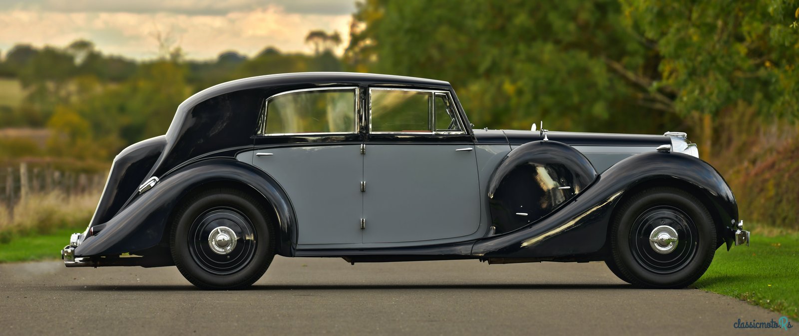 1938' Lagonda V12 Freestone & Webb Sports photo #4