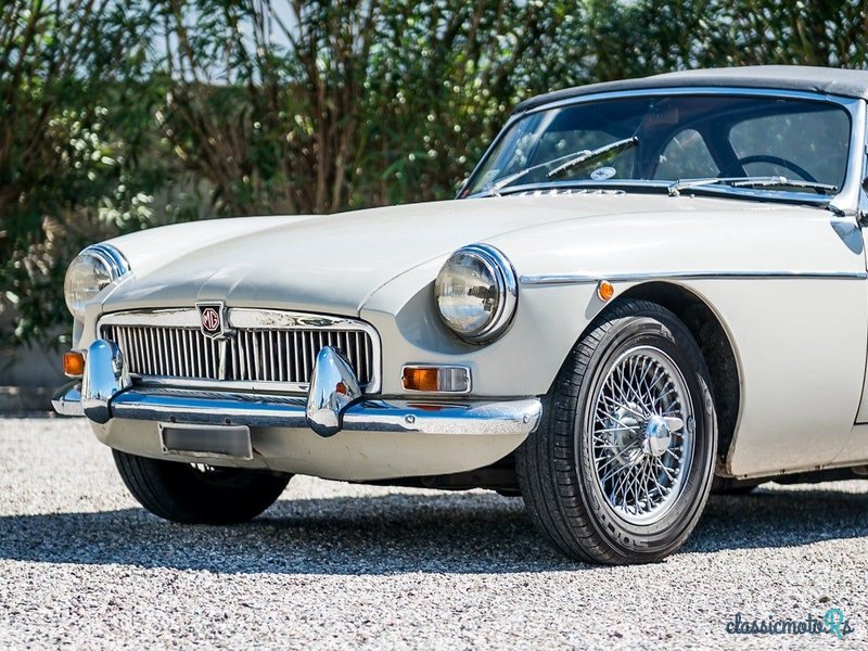 1965' MG MGB photo #4