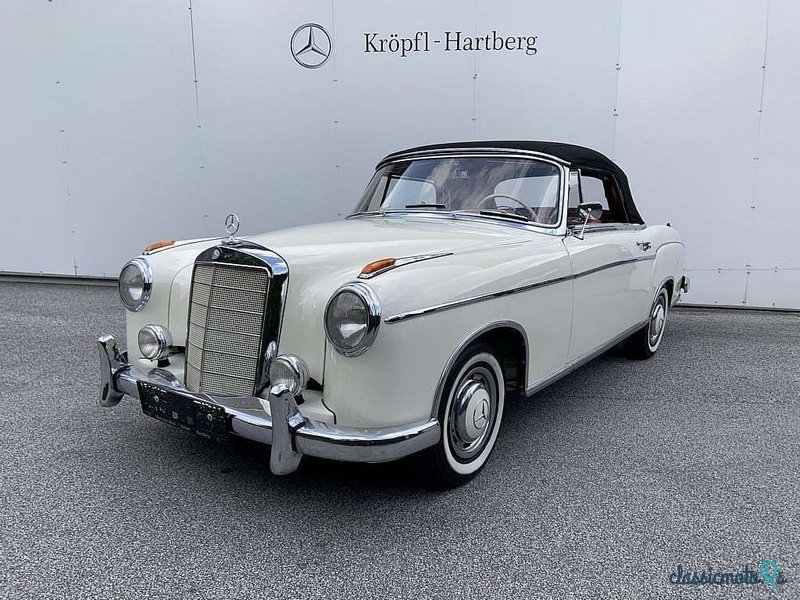 1957' Mercedes-Benz 220S Ponton photo #2