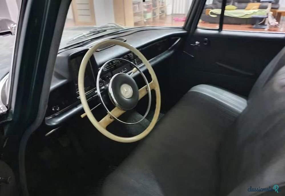 1960' Mercedes-Benz W110 photo #4