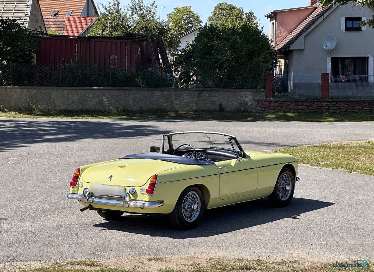 1967' MG MGB photo #3