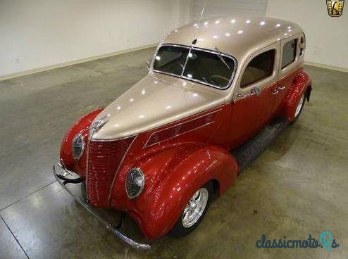 1937' Ford Sedan photo #3