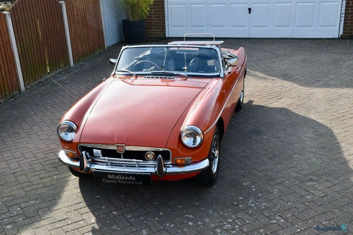1973' MG MGB photo #1