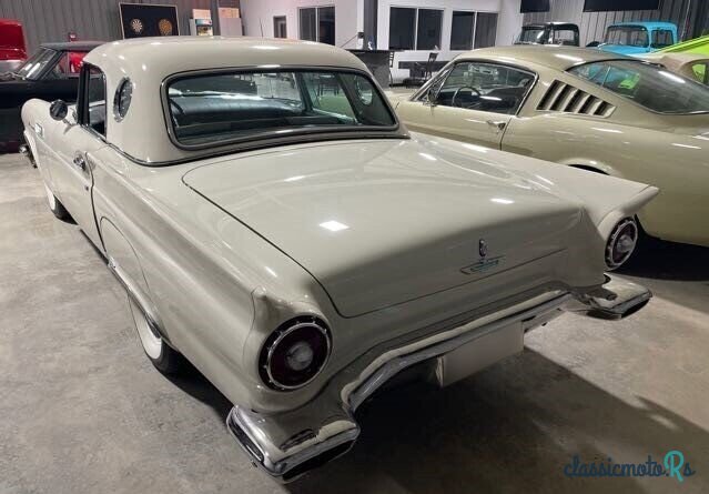 1957' Ford Thunderbird photo #2