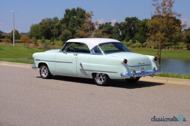 1953' Ford Crestline photo #3