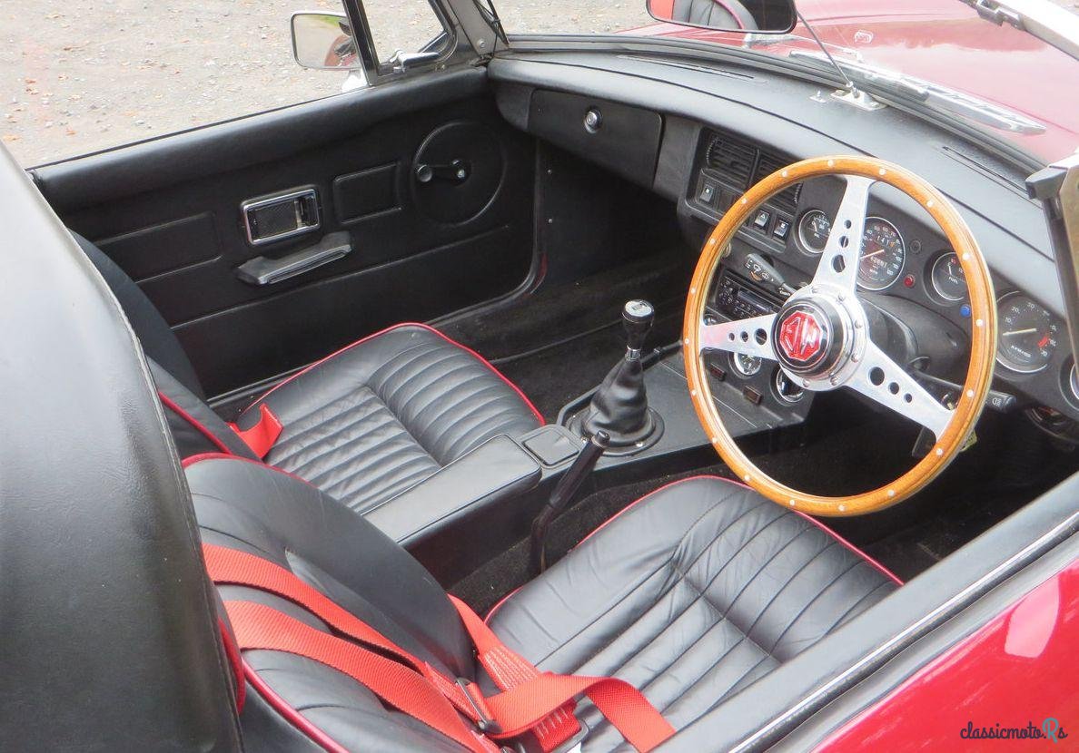1977' MG MGB Roadster photo #1