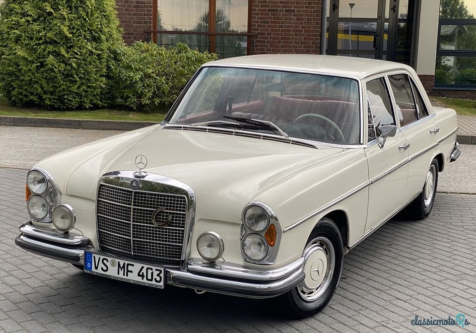 1968' Mercedes-Benz 280 photo #1