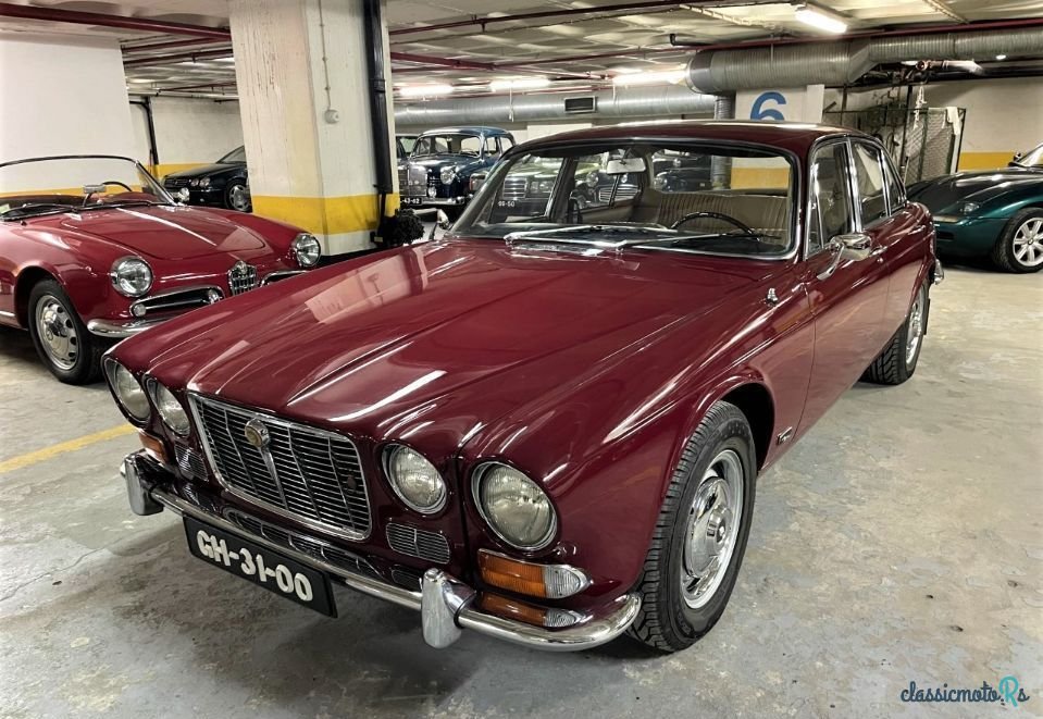 1969' Jaguar XJ photo #1