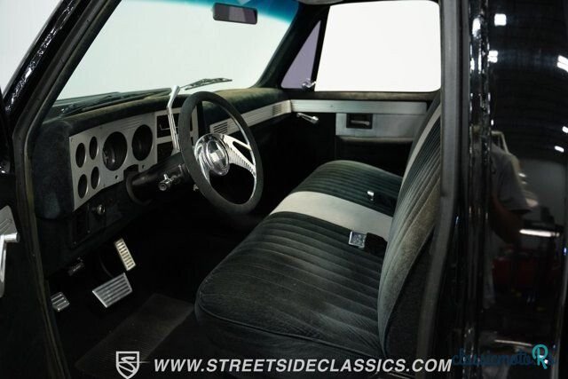 1984' Chevrolet C/K Truck photo #5