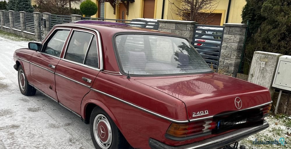 1976' Mercedes-Benz W123 photo #3