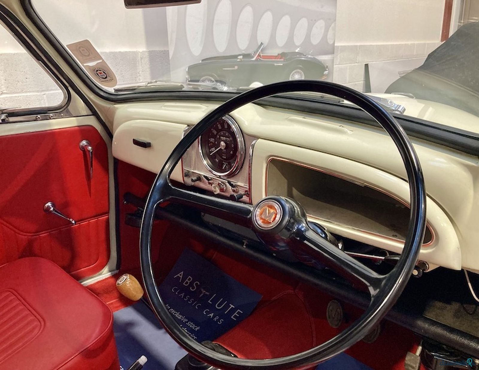 1971' Morris Minor Traveller photo #5