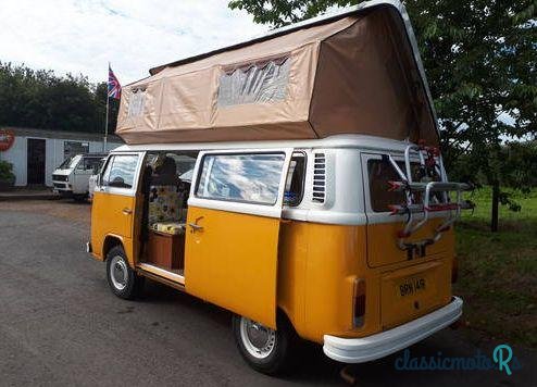 1976' Volkswagen Camper photo #4