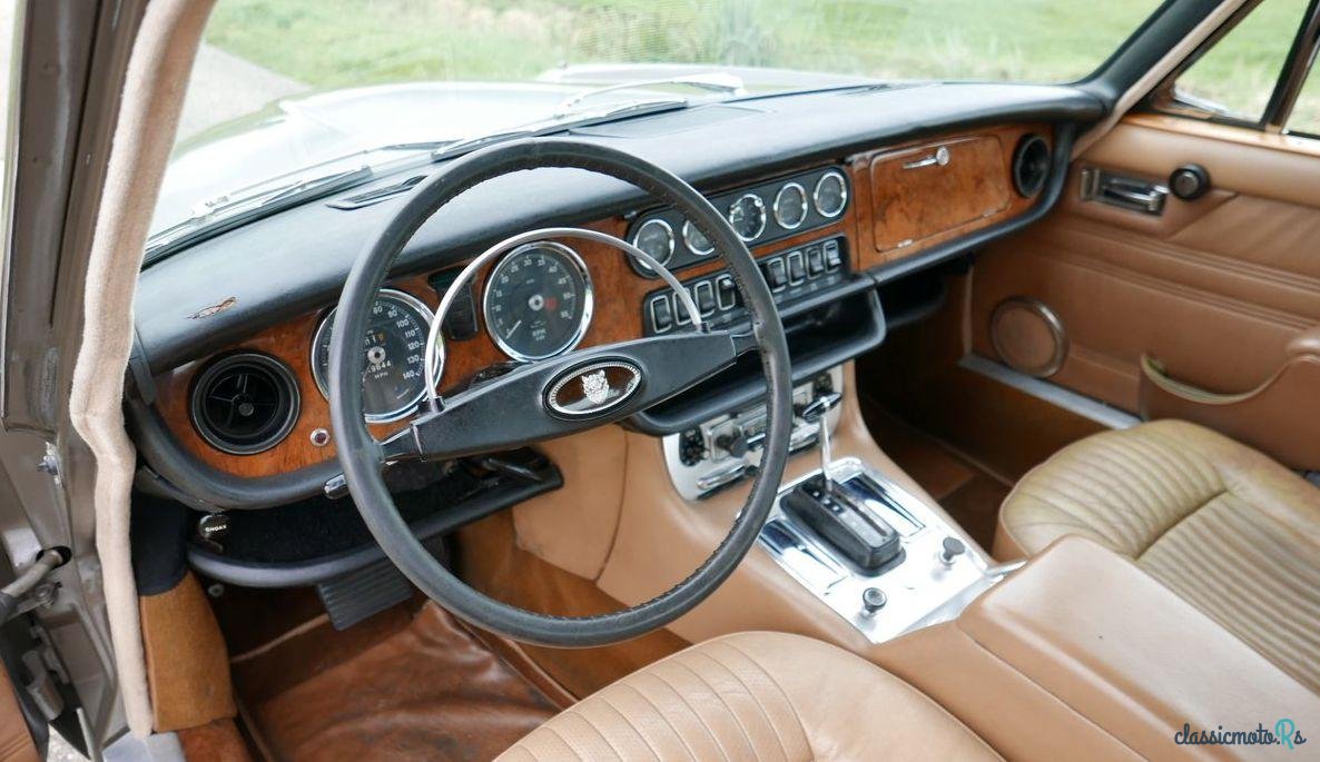 1970' Jaguar XJ6 4.2 Series 1 photo #3