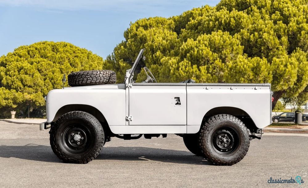 1967' Land Rover Serie II photo #3