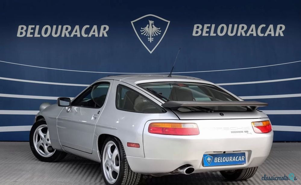 1988' Porsche 928 S4 photo #3
