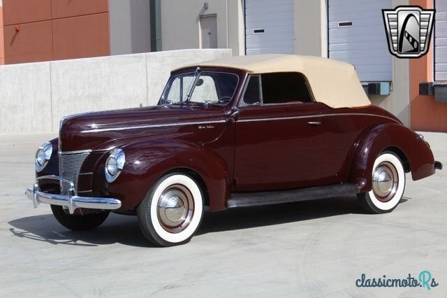 1940' Ford Deluxe photo #4