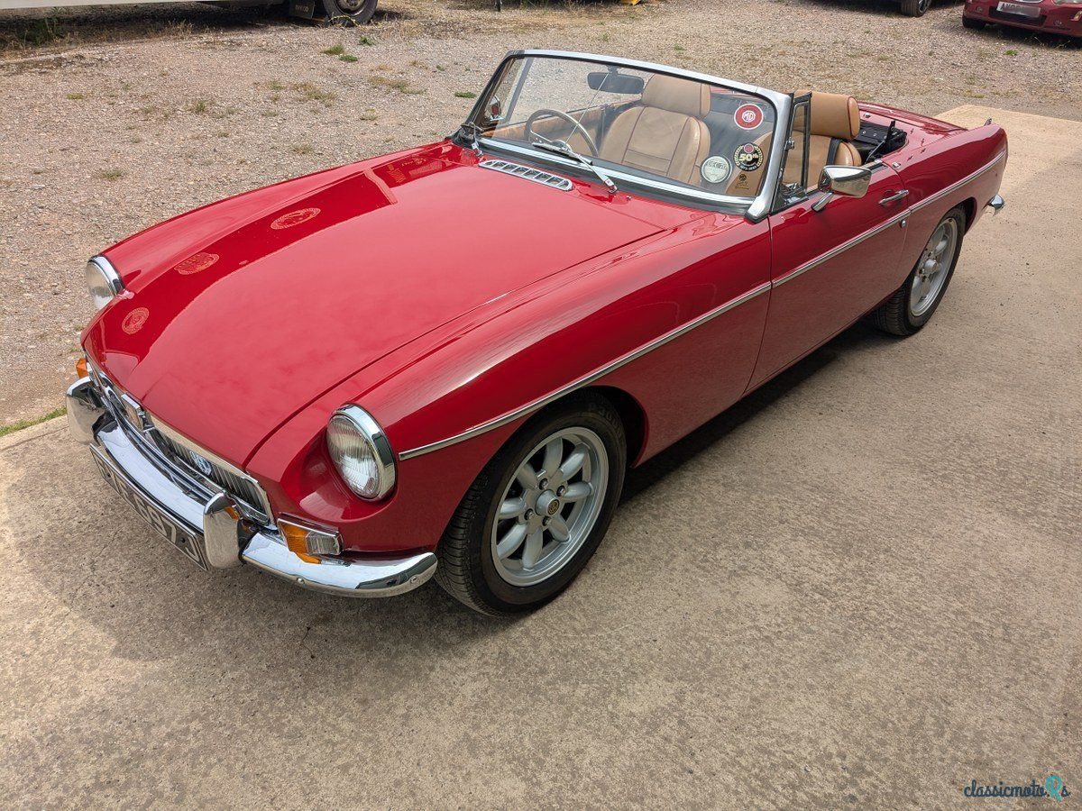 1970' MG MGB photo #6